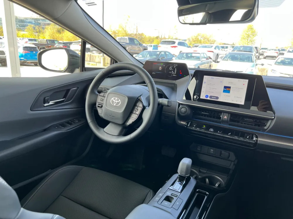 2023 toyota prius hybrid xle black 30